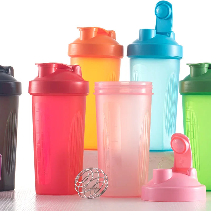 Portable Protein Shaker Bottle – BPA-Free Blender Cup with Mixing Ball